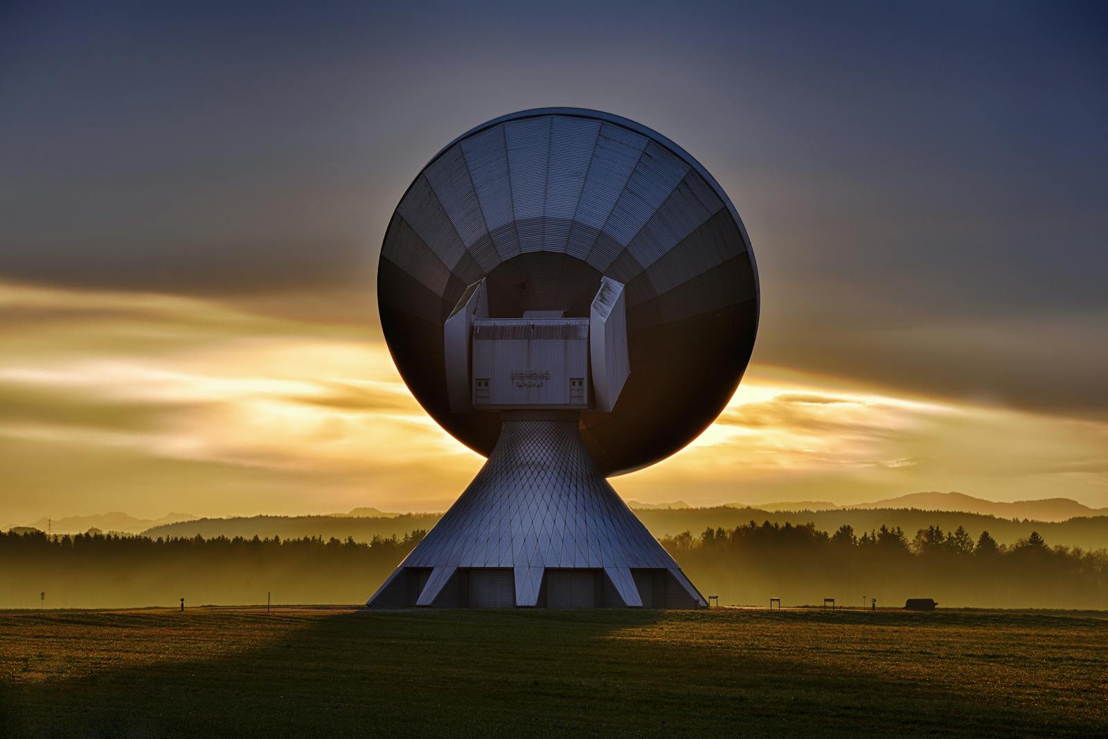 satellite ground station antenna