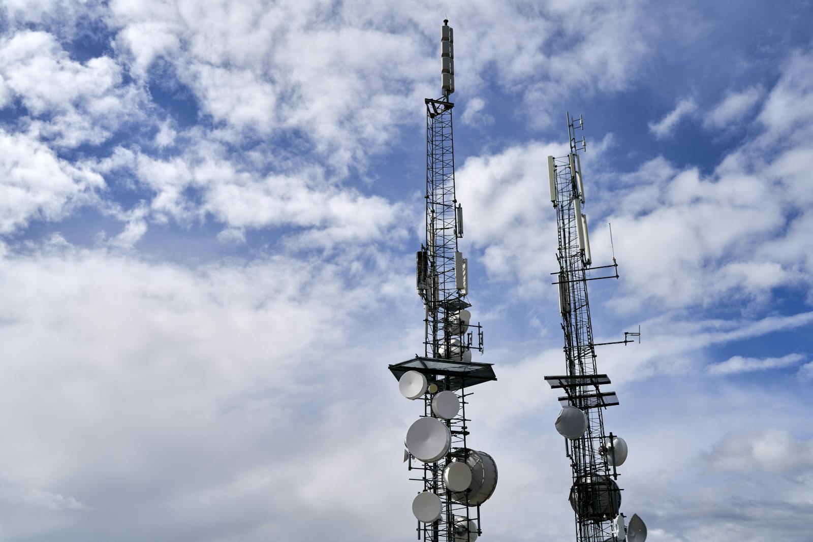 Cowboy Space files for 20,000 satellites with FCC