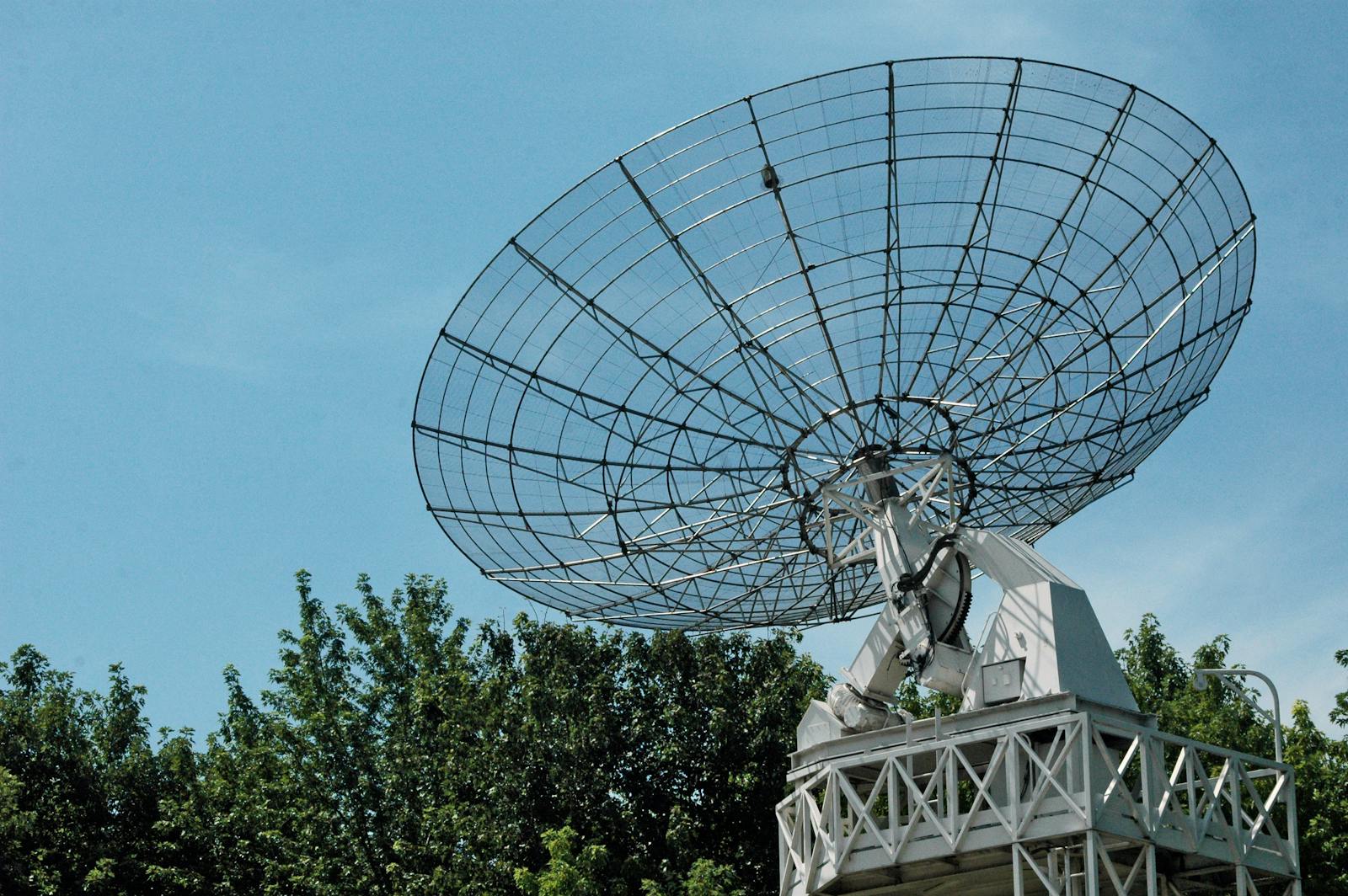 York's $355M Antenna Bet: How the Pentagon's Single-Vendor Wishlist Is Reshaping Smallsat M&A