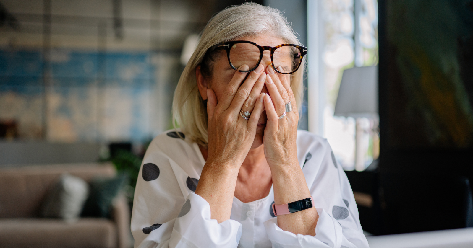A 2025 NYU study found that women who actively worry about aging — particularly those who fear future health problems — measurably age faster at the cellular level than those who do not, in a quiet finding that suggests how a person thinks about getting older may itself be a biological intervention