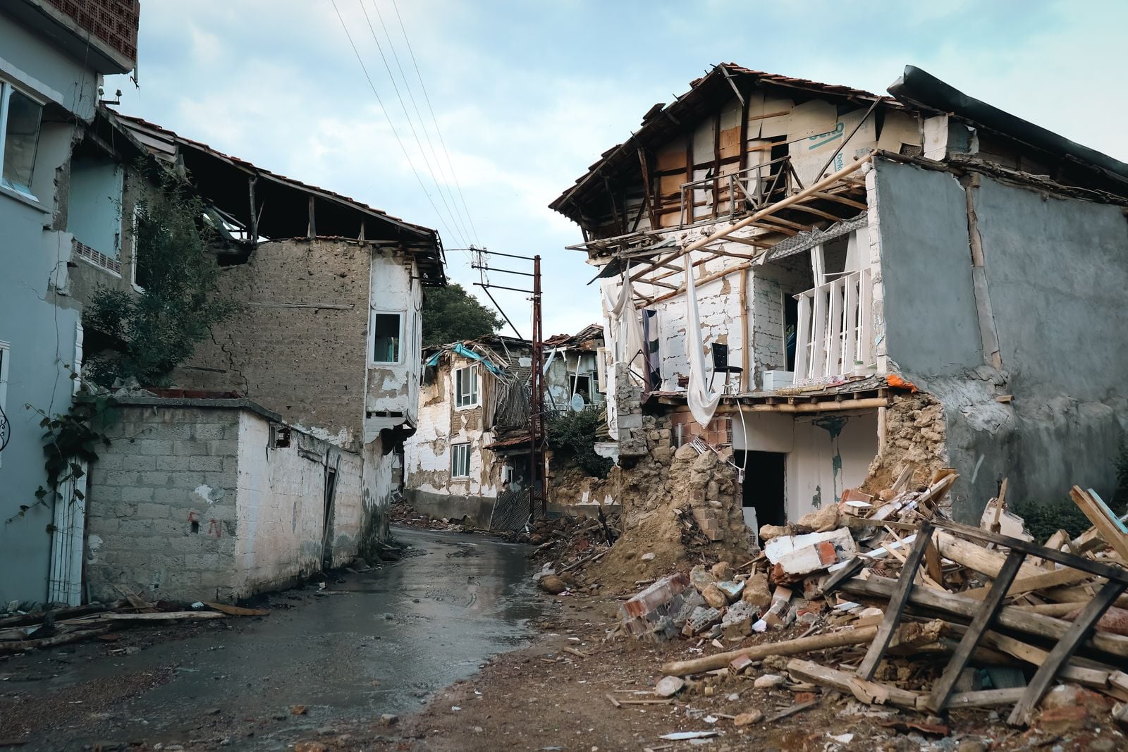 Caracas earthquake damage
