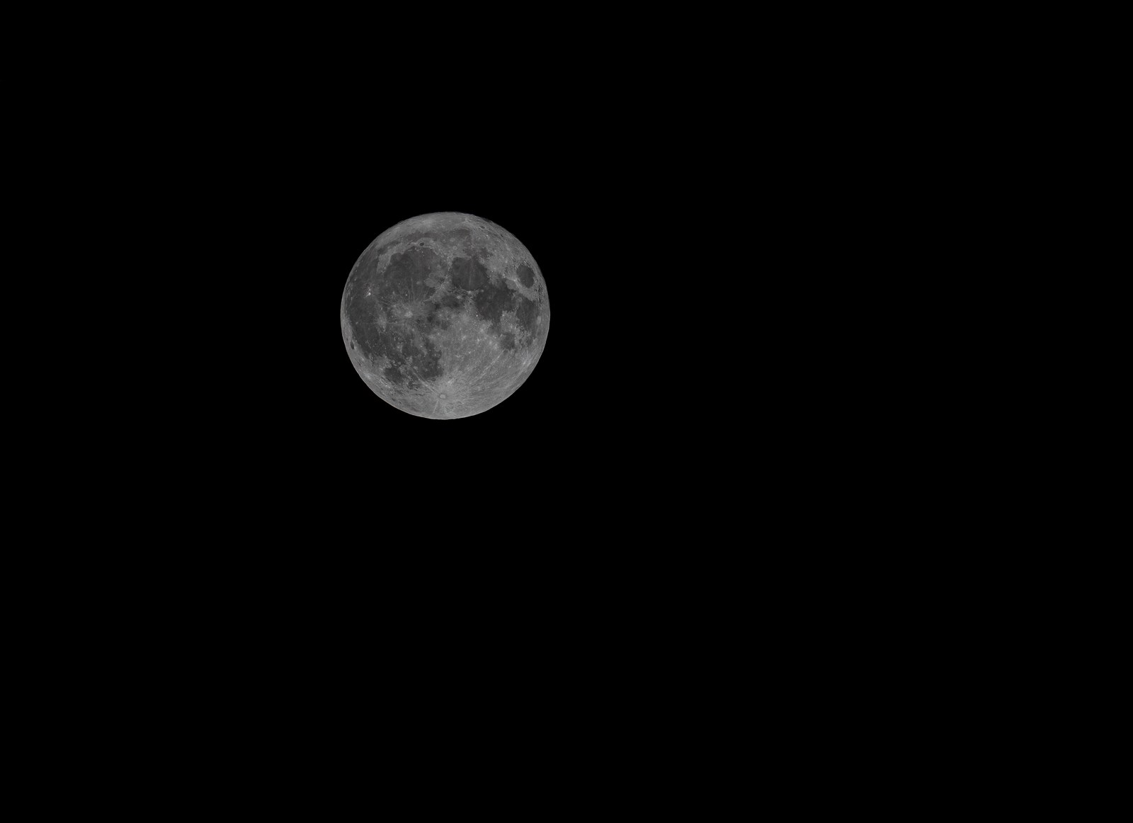 The Moon is so far from Earth that, using its average distance, you could line up every other planet in the solar system between us and still have about 4,400 kilometres left over.