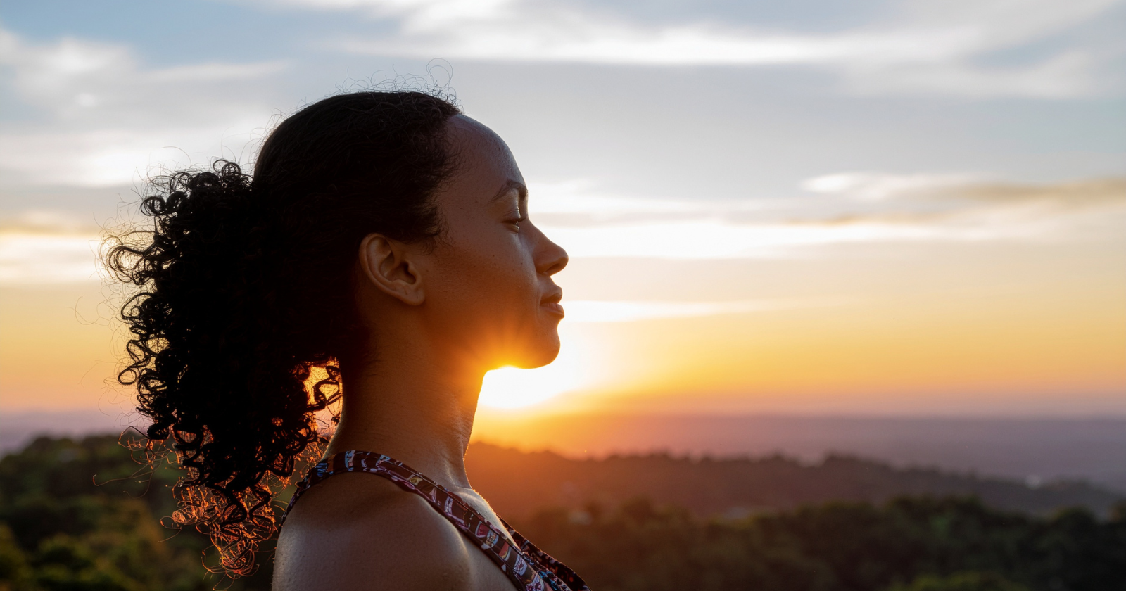 A two-week mindfulness course might sound too short to make any real difference, but in one UCSB study it cut mind-wandering and lifted GRE reading-comprehension by roughly 16 percentile points, along with working memory
