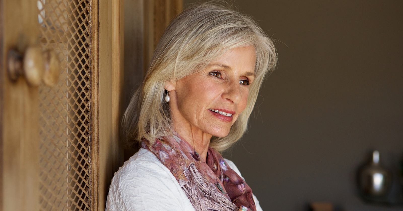 Many tend to assume the mind dims as the years pass, but when researchers tested how people reasoned through conflict, adults aged 60 to 90 reasoned more wisely than the young