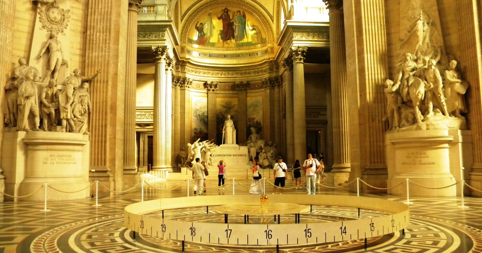 A freely swinging pendulum slowly turns the direction of its swing on its own — not because anything pushes it, but because the Earth is rotating beneath it, the effect Léon Foucault used in 1851 to let Paris watch the planet turn