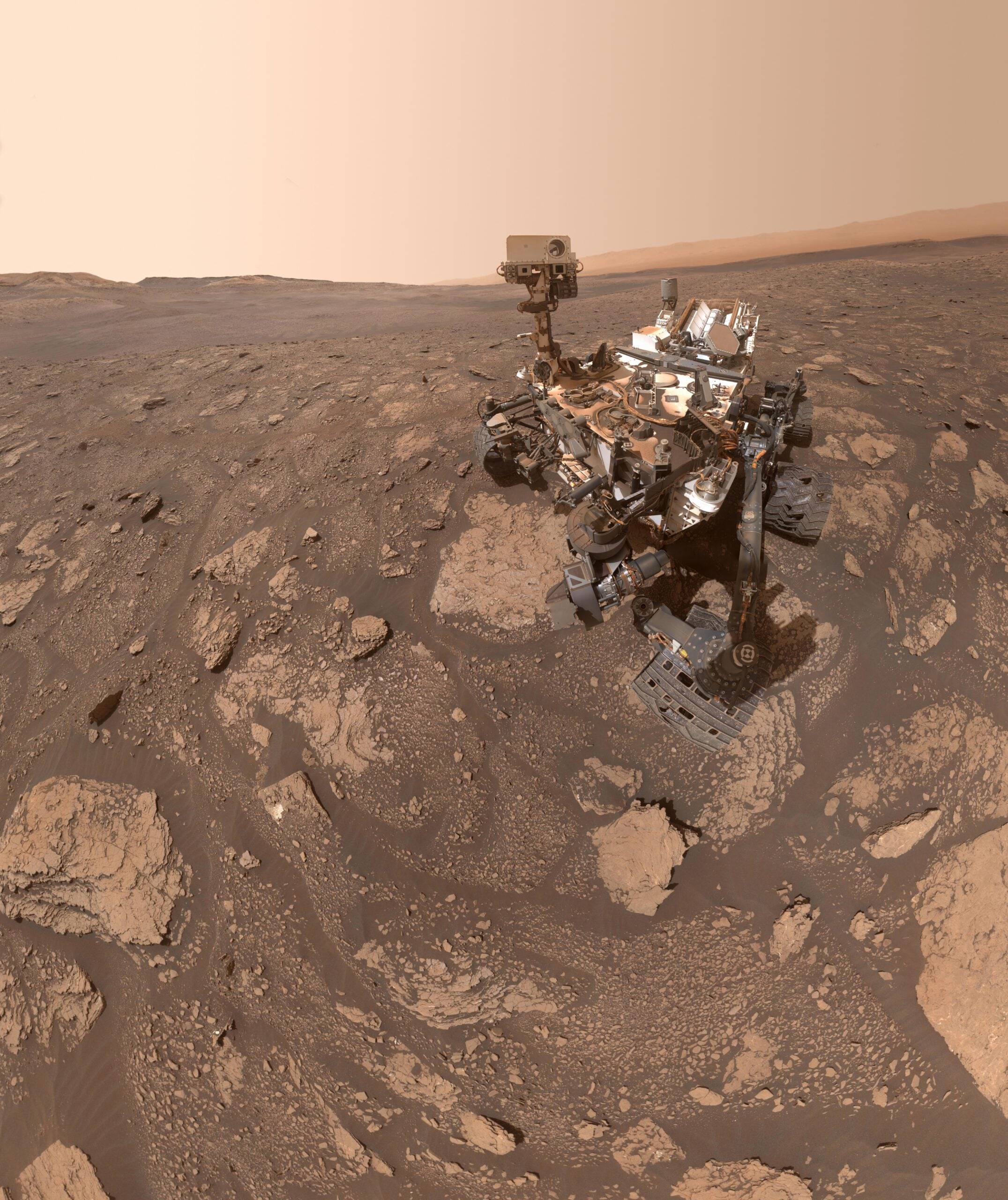 Curiosity Finds Complex Organic Molecules in 3.5-Billion-Year-Old Martian Rock
