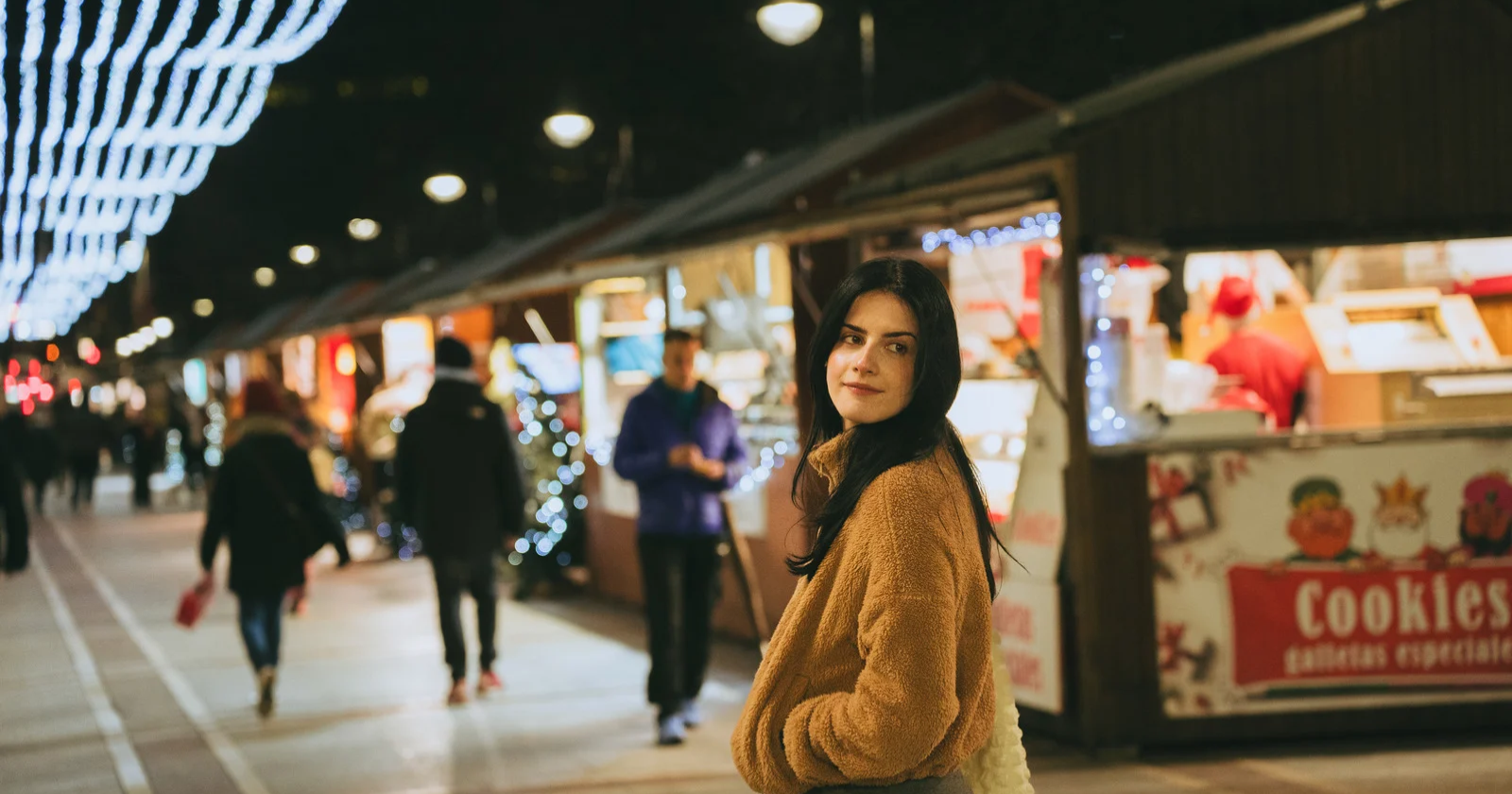 Women born in Spain in 1896 were estimated to average about 151.1 centimetres tall. Those born in 1996 averaged about 163.4 centimetres — a gain of 12.3 centimetres across a century of birth cohorts.