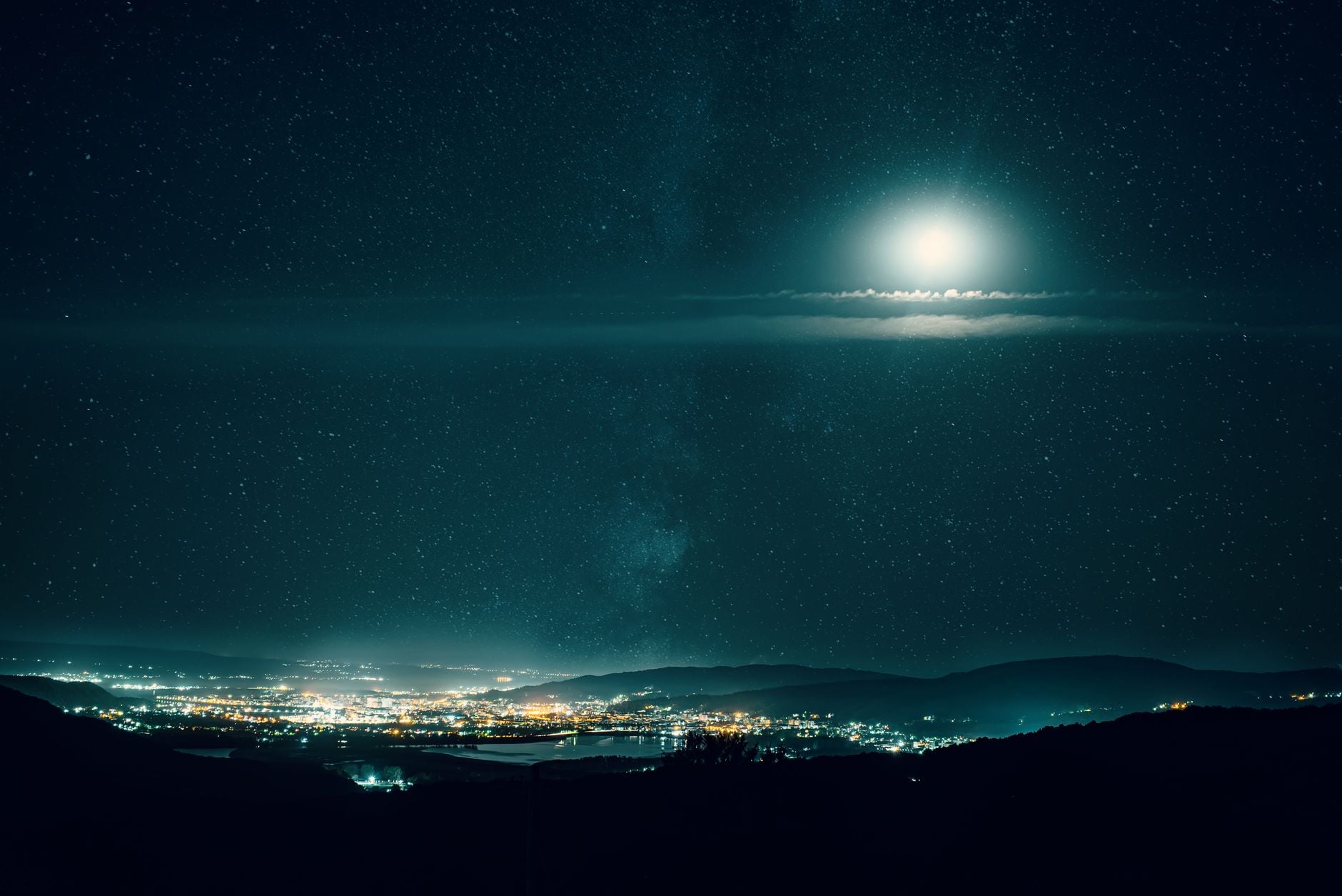The claim that a third of humanity cannot see the Milky Way comes from a 2016 atlas, and newer studies show why producing an updated global headcount is harder than it sounds