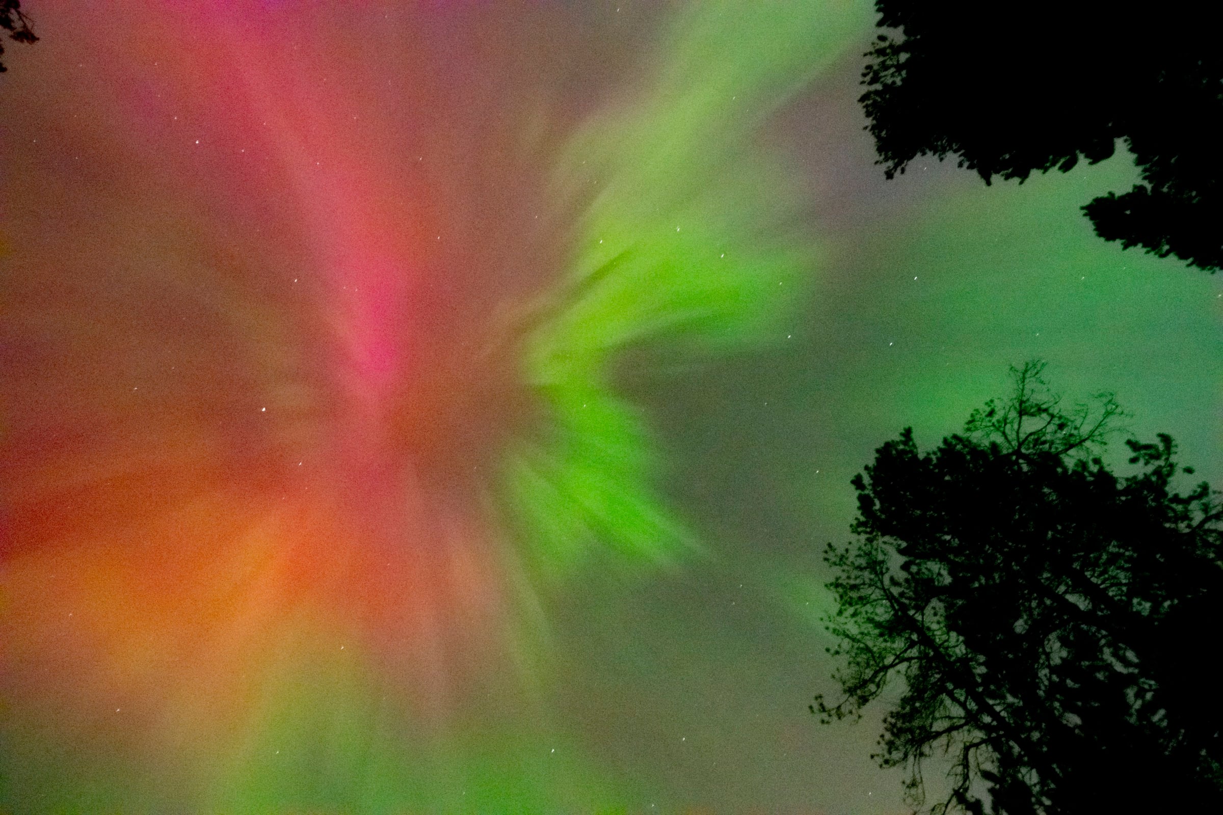 In May 2024, the Gannon geomagnetic storm—the strongest in more than two decades—compressed Earth’s plasmasphere to roughly one-fifth its previous radial extent, while the same disturbance pushed auroras unusually close to the equator, bringing the northern lights to Mexico and Japan and the southern lights across Australia.