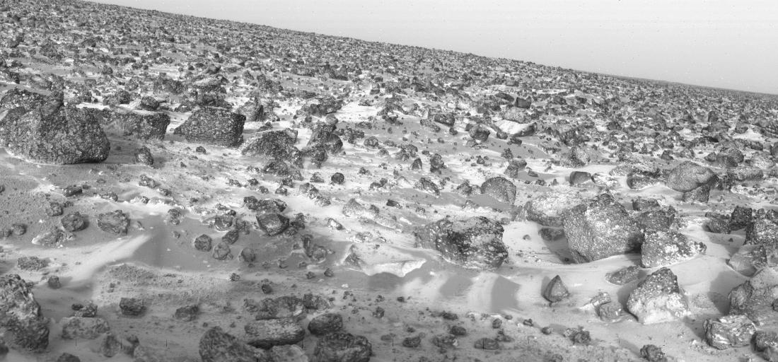 NASA’s Viking 2 lander photographed frost forming on Mars in the 1970s. Nearly half a century later, a University of Arkansas researcher fed its old weather measurements into a model and found something Viking’s scientists never knew: for roughly 30 Martian days each year, the frost around the lander may have created tiny pools of liquid perchlorate brine.