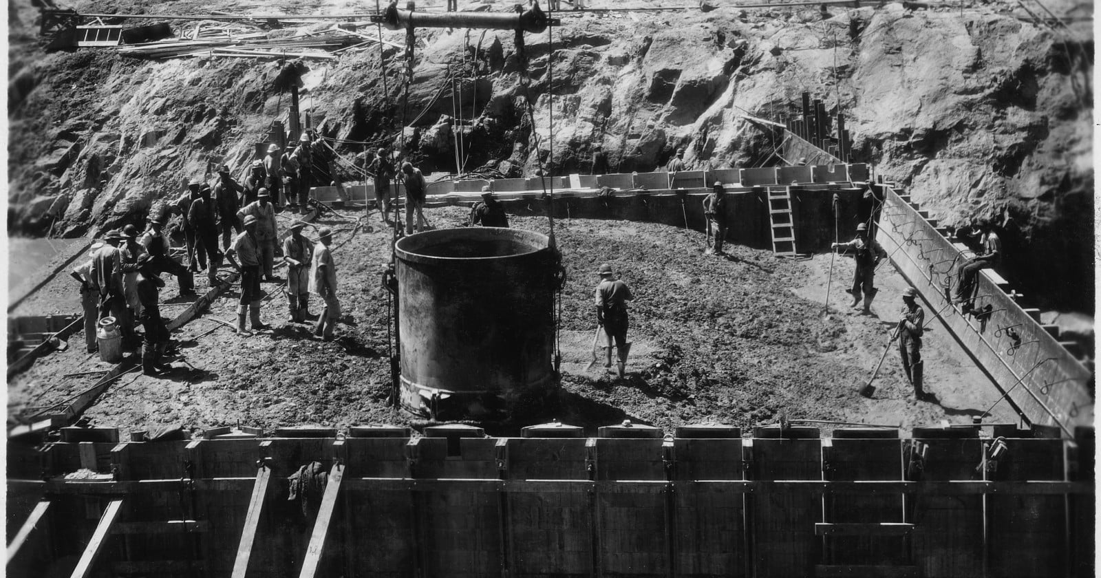 Hoover Dam was cast in columns because one solid pour would take 125 years to reach air temperature