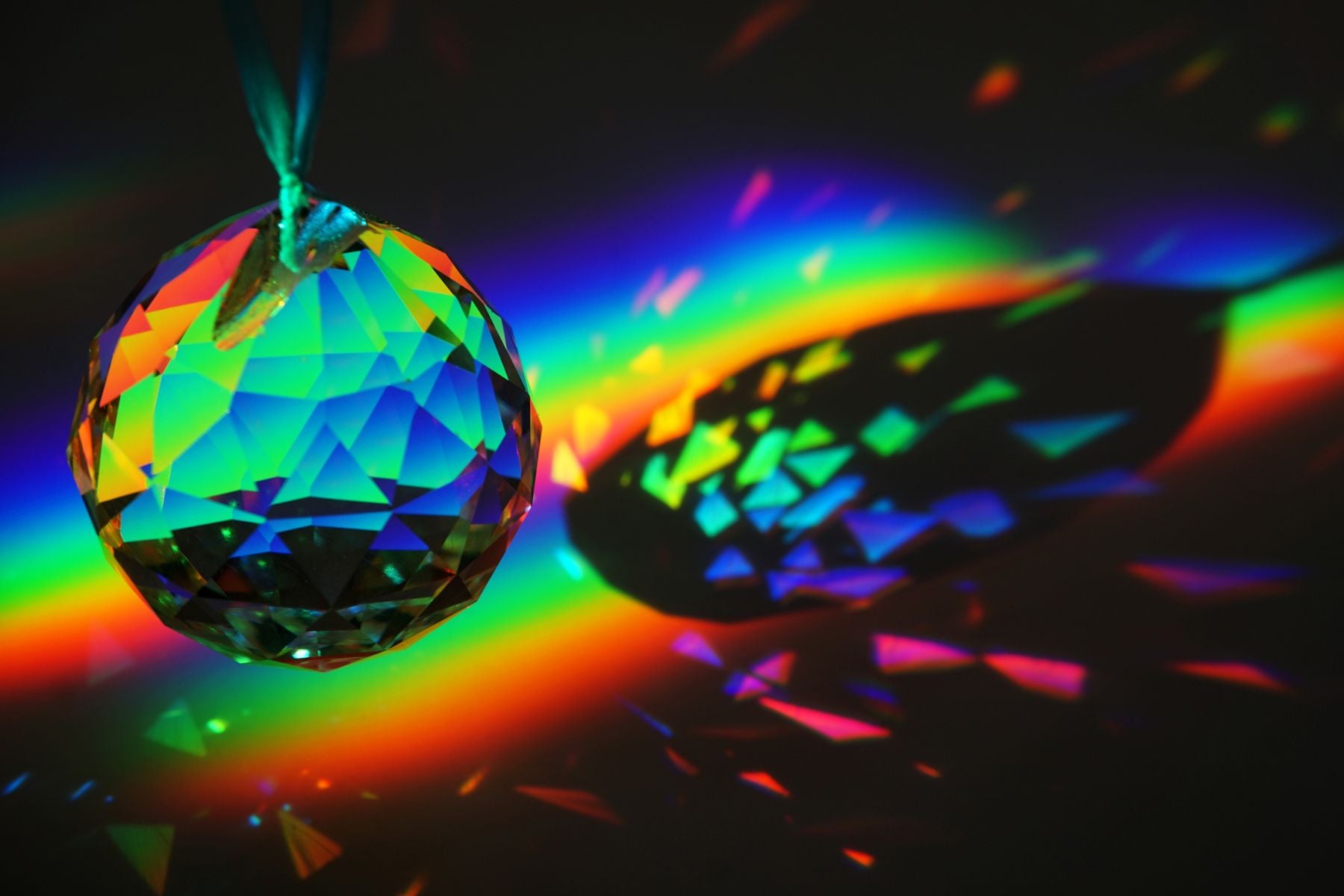 A sophisticated new model raised the Sun’s estimated silver abundance by 55%, shrinking its discrepancy with primitive meteorites from 0.25 to just 0.06 dex—and largely resolving a longstanding Solar System puzzle.
