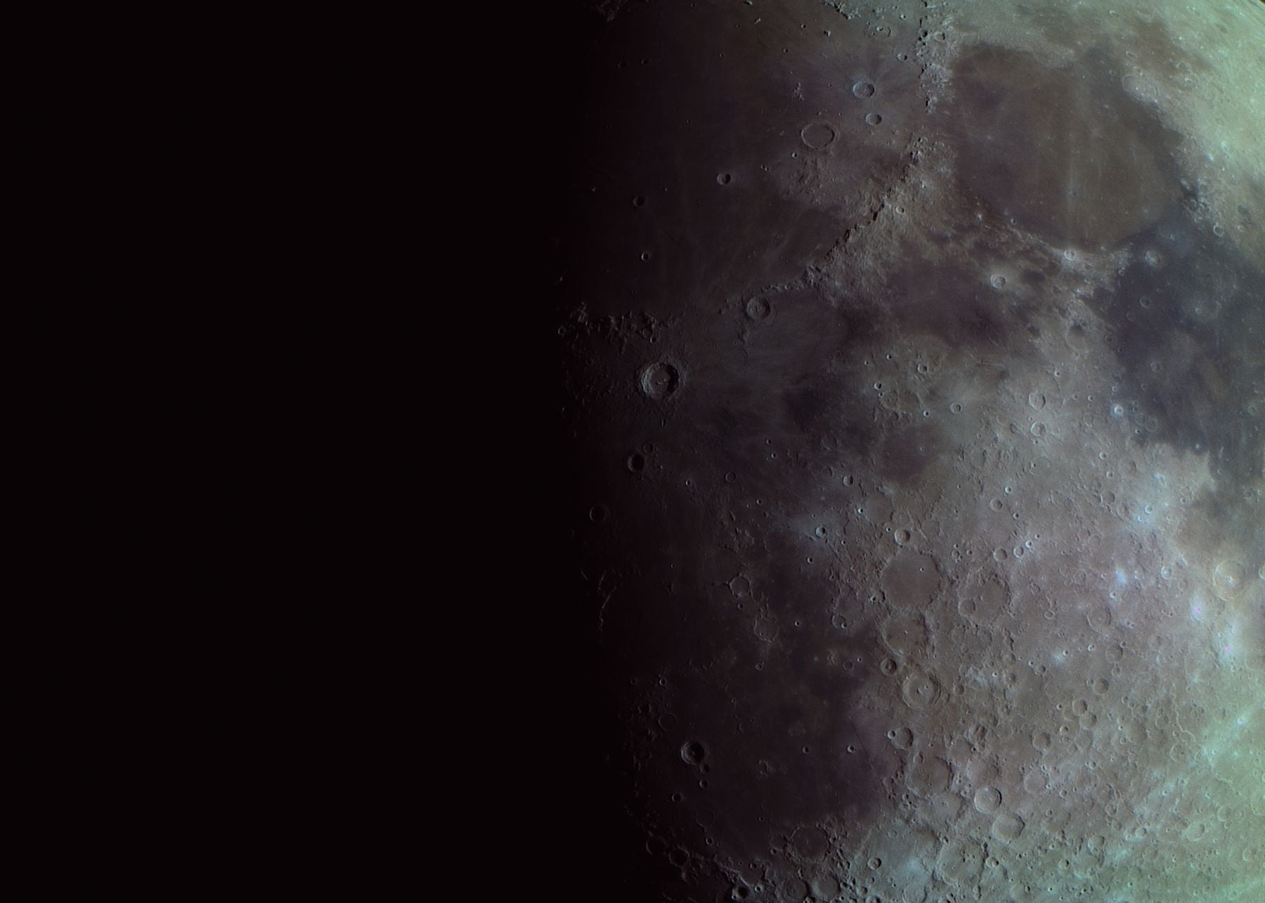 Moon dust may preserve a far longer record of cosmic history than Earth’s deep-sea deposits. A model validated against Apollo samples suggests metre-deep lunar soil could retain isotope signatures from supernovae and other stellar catastrophes dating back 80–100 million years, while the deep-ocean records currently used reach only about 10 million years.