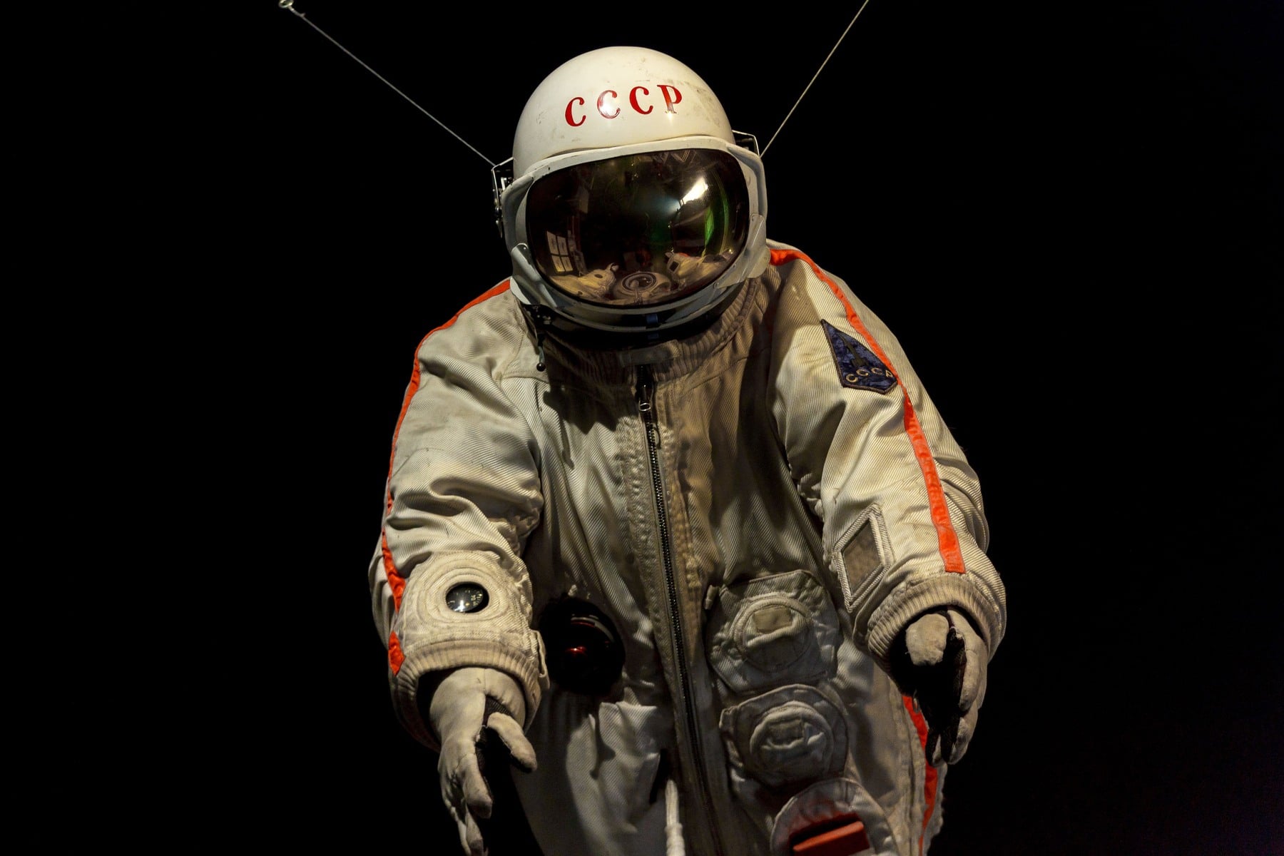 From January 1994 to March 1995, cosmonaut-physician Valeri Polyakov spent 437 consecutive days aboard Mir, circling Earth 7,075 times and travelling nearly 187 million miles to test whether a human could endure a Mars-length mission—and more than three decades later, no one has broken his record for a single continuous spaceflight.