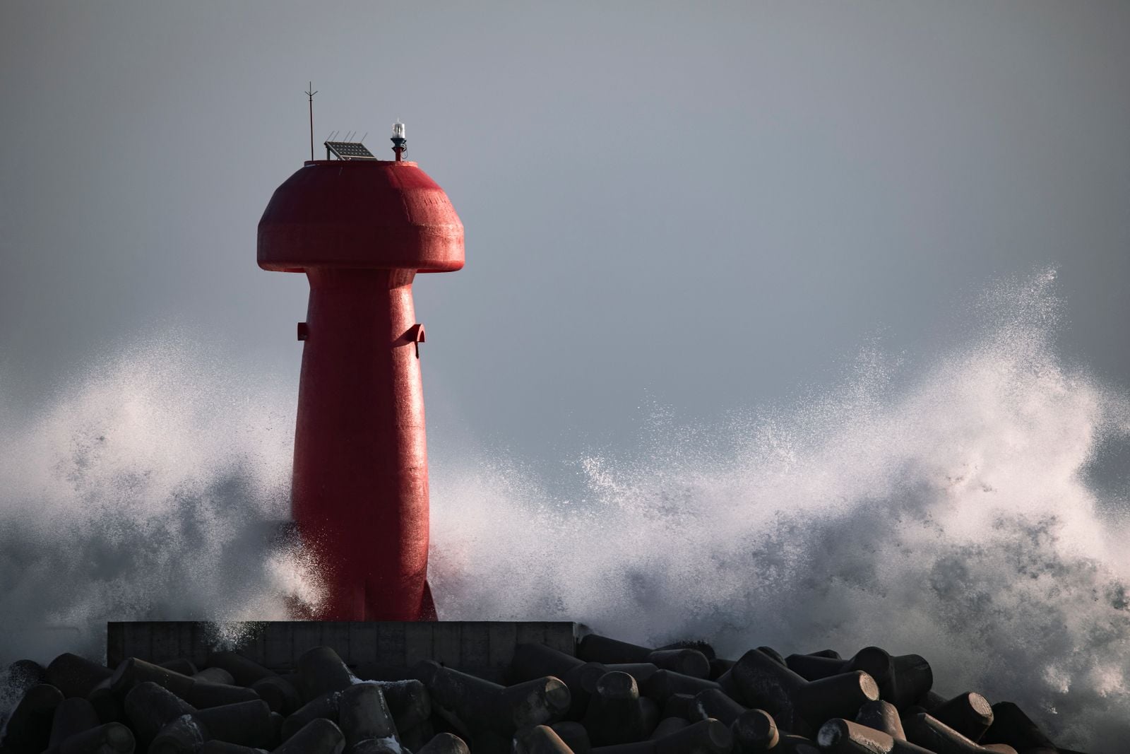 The five deep-sea arrays of the Ocean Observatories Initiative had been streaming continuous readings from the Atlantic and Pacific since 2016, and in May 2026 the National Science Foundation said four would be pulled out of the water before reversing course on June 18